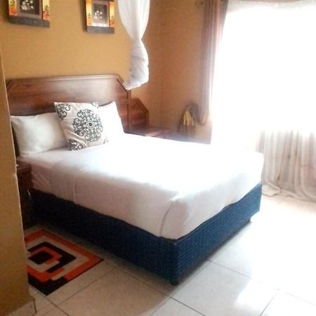 Eland Lodge Ливингстън Екстериор снимка